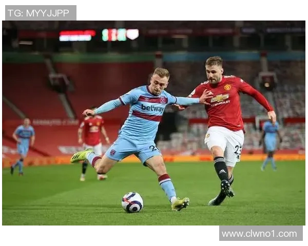 曼联客场2-0击败伯恩茅斯，豪取英超联赛7连胜